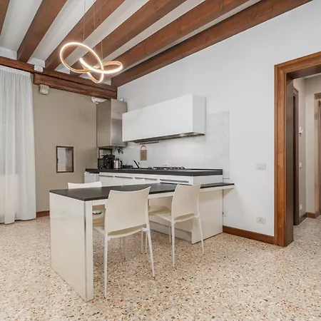 Palazzo Paruta & Wellness Suites Venice Room photo